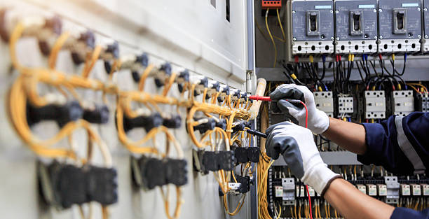 Professional Electrician technician working in Santa Ana, CA